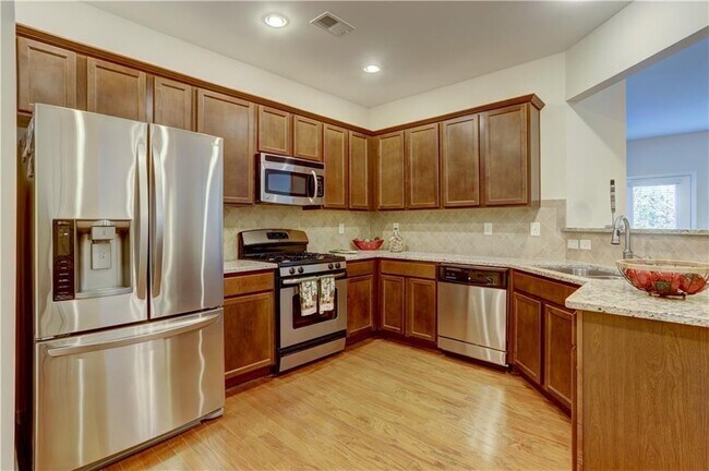 Foto del edificio - 3394 New Fawn Ln
