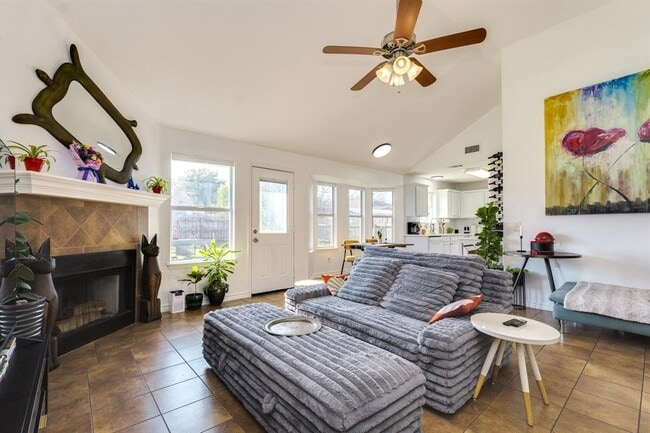 Foto del edificio - 507 Clear Spring Ln