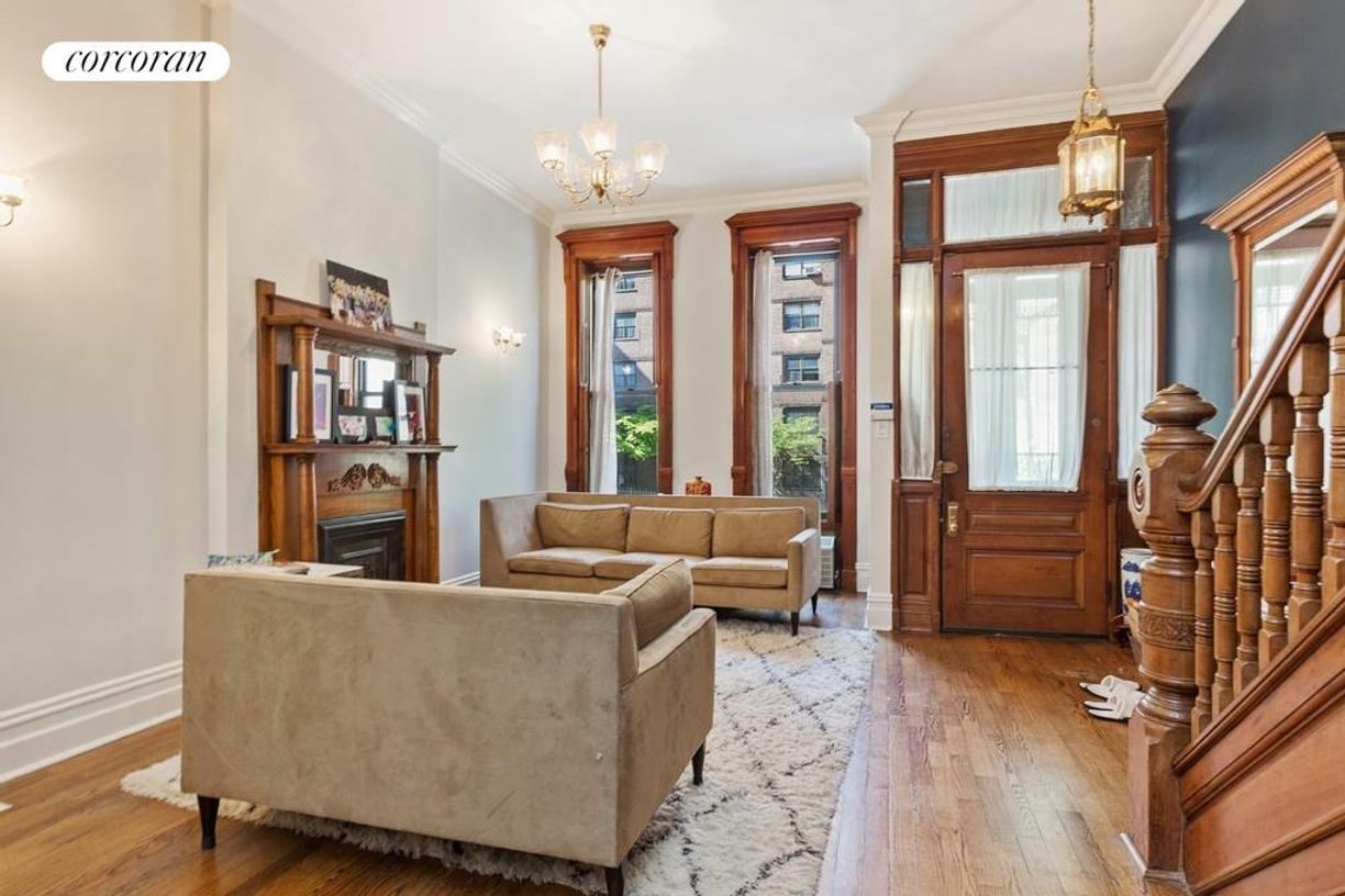 Primary Photo - 129 W 94th St