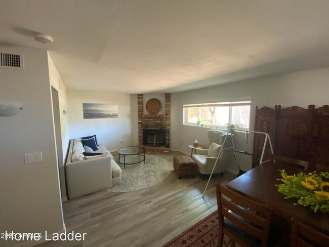 Building Photo - 4 br, 3 bath House - 1034 E Kristal Way