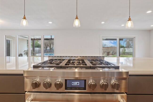 Foto del edificio - 1177 Fay Cir