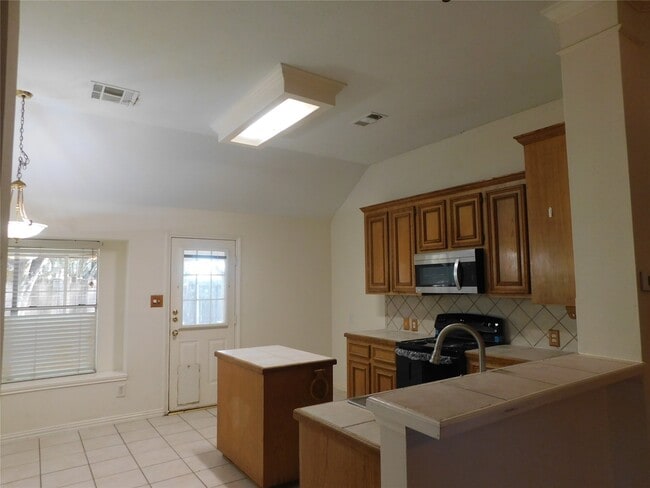 Building Photo - 2511 Branch View Ln