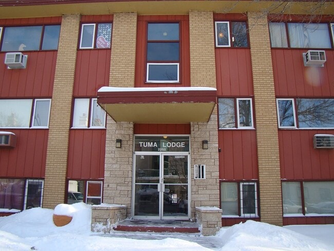 Building Photo - 44 Allanbrooke Dr