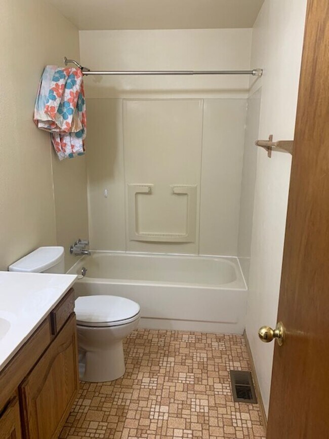 Foto del edificio - 200 Spring Creek Pkwy