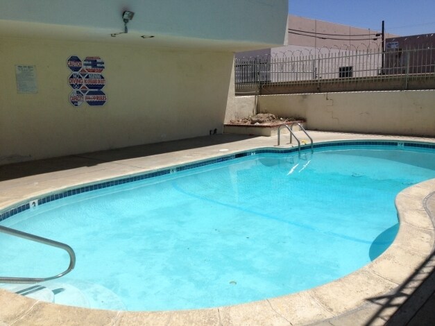 Pool - Sunny Lane Apartments