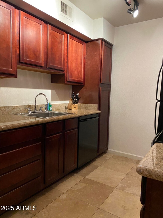 Building Photo - 3500 Hayden Rd