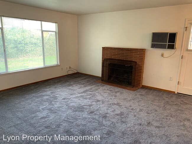 Building Photo - 3 br, 1 bath House - 10401 Malaga Way