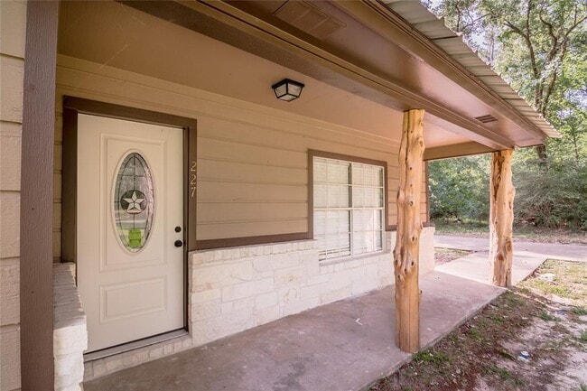 Building Photo - 227 Schooner Dr