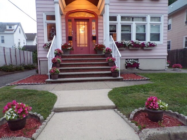 Foto del edificio - 63 Union Ave