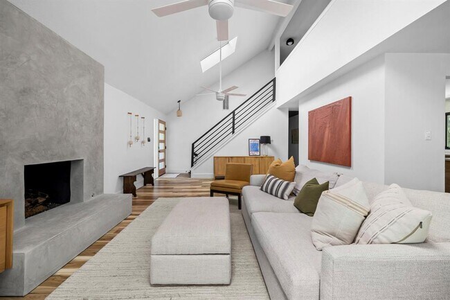 Foto del edificio - 6722 Lost Valley