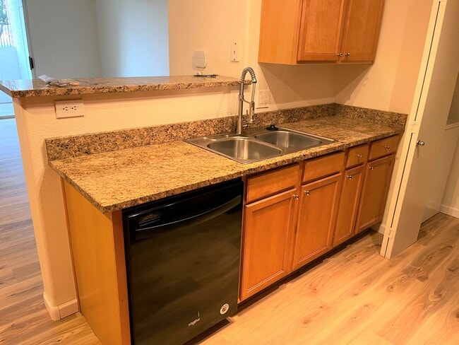 Kitchen - 3302 N 7th St