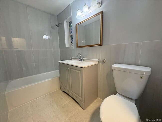 Foto del edificio - 742 E 58th St