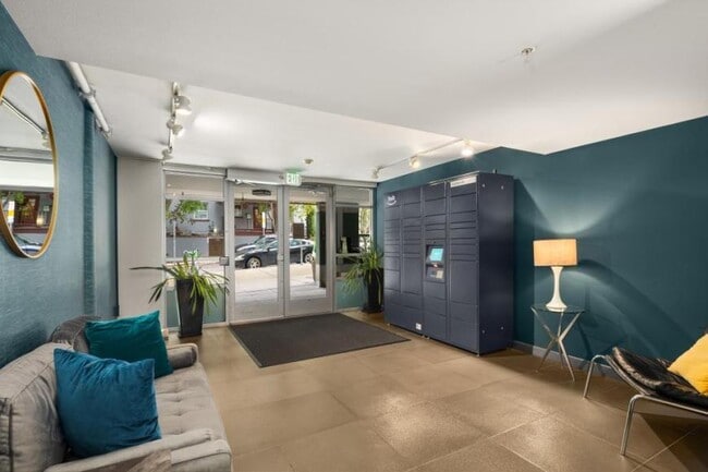 Building Photo - 1 bedroom in Seattle WA 98121