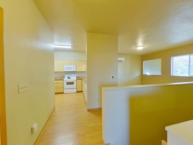 Foto del edificio - 773-777 East 18th Ave