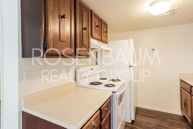 Foto del edificio - 2625 N Alvernon Way