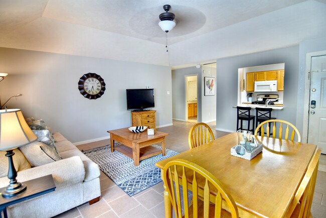 Foto del edificio - 2324 Sheridan St