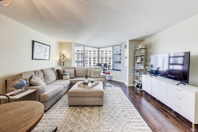 Foto del edificio - 401 E Ontario St