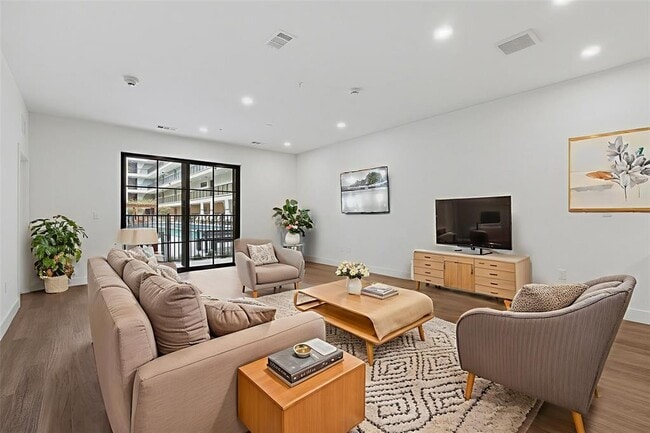 Foto del edificio - 4315 S Congress Ave