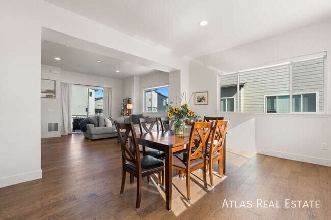 Foto del edificio - 7856 W 43rd Pl