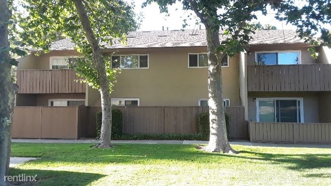 Building Photo - 2 br, 1 bath Apartment - 2934 W Swain Rd