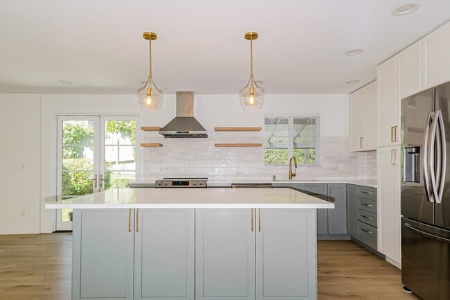 Foto del edificio - Warm and Welcoming 3 Bedroom in Prime Seattle Location