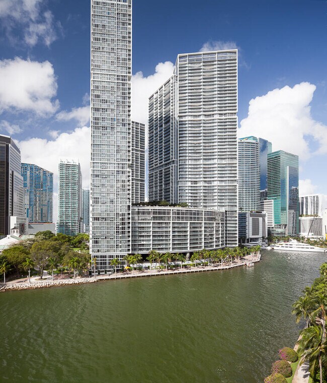 Foto del edificio - 701 Brickell Key Blvd