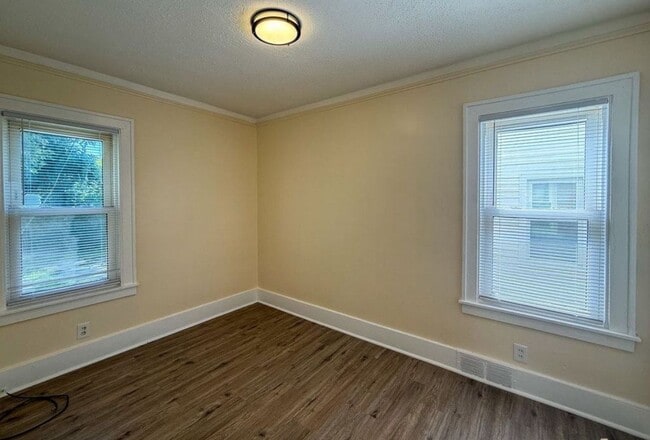 Building Photo - 16544 Asbury Park