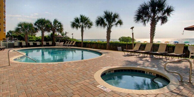 Foto del edificio - 5200 N Ocean Blvd