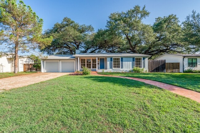 Building Photo - BEAUTIFUL SINGLE-STORY IN NORTHRIDGE, AHISD