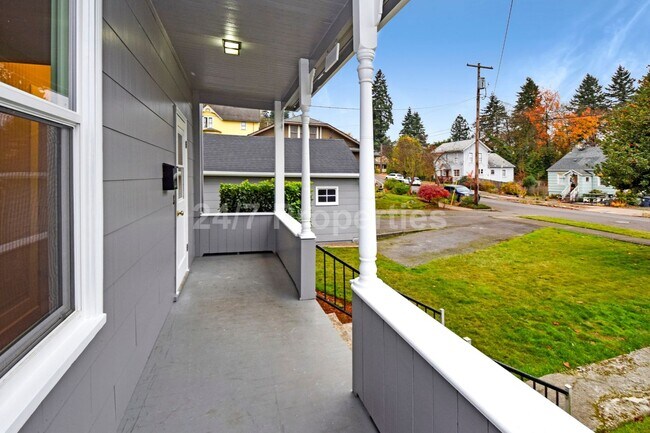 Foto del edificio - Charming Home in the Heart of Oregon City
