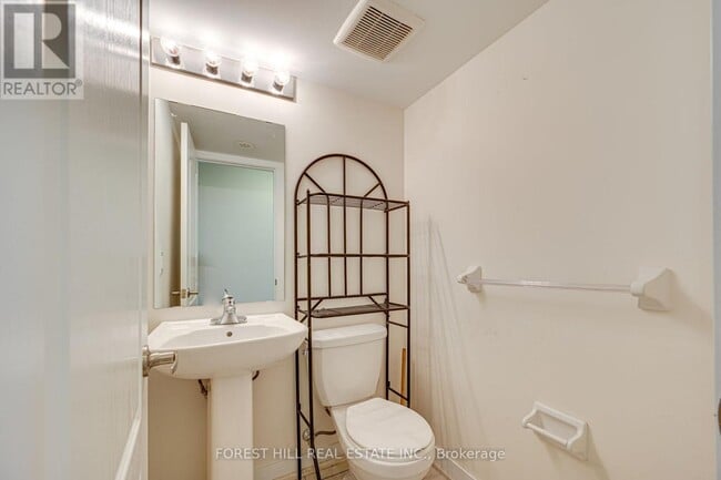 Building Photo - 100 Parrotta Dr