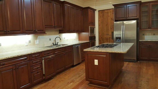 Foto del edificio - 4035 Lanark Ln