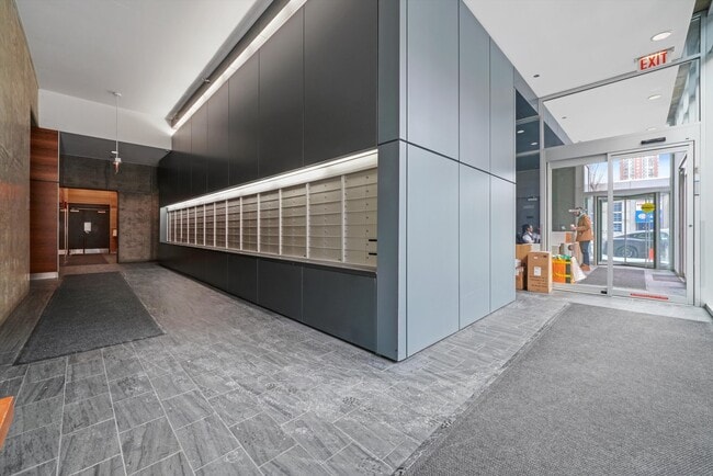 Foto del edificio - 1720 S Michigan Ave