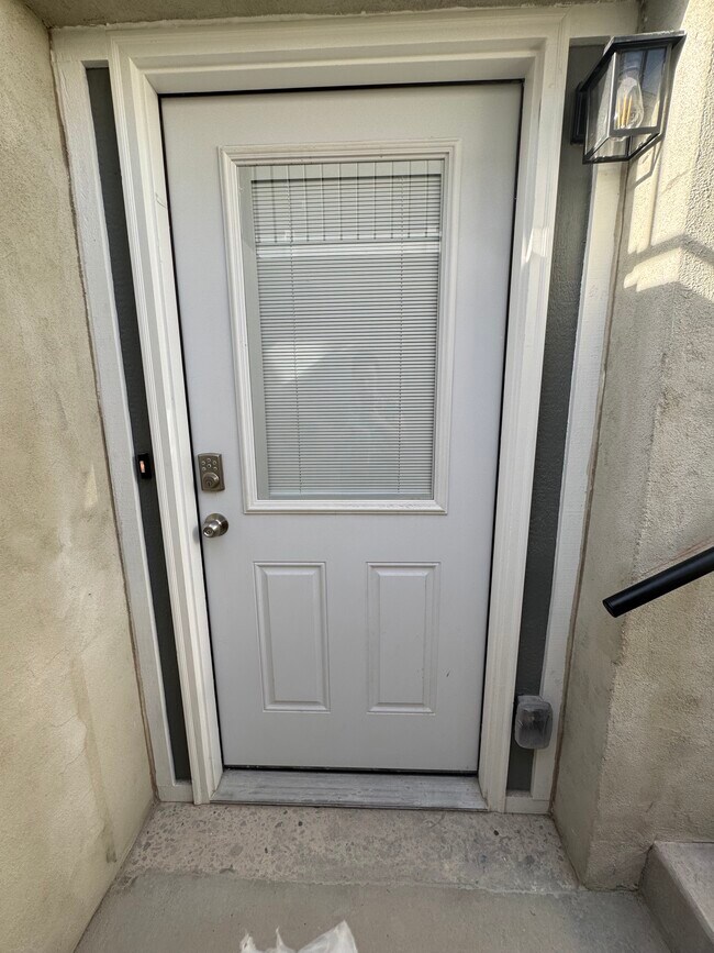 Foto del edificio - 3361 W Pond Dr