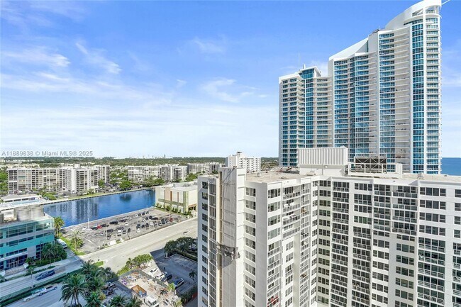 Foto del edificio - 3535 S Ocean Dr