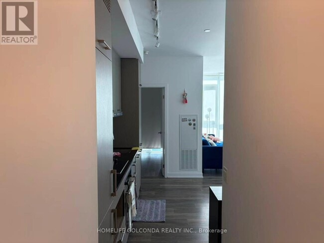 Building Photo - 87 Peter St