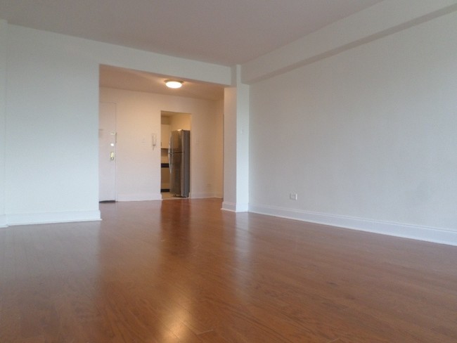 Foto del edificio - 1625 Rockaway Parkway