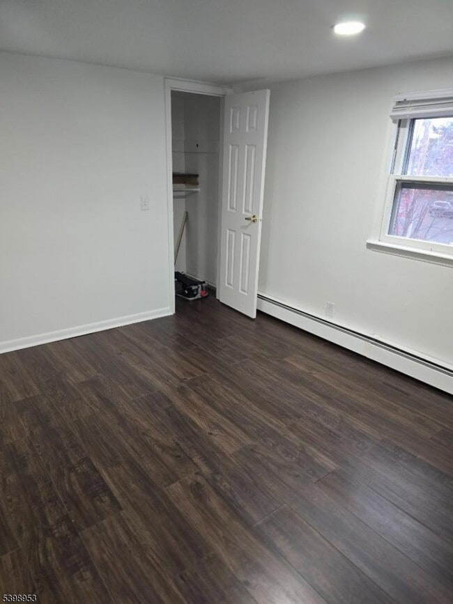 Building Photo - 18 Donna Dr