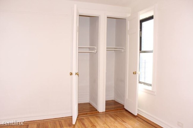 Building Photo - 1 br, 1 bath  - 3204 Holland Ave 2E