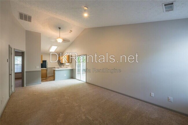 Foto del edificio - 207 Daventry Way