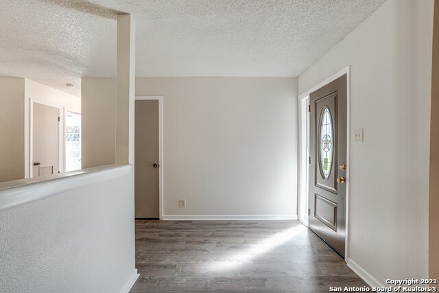 Building Photo - 209 Jeanette Dr