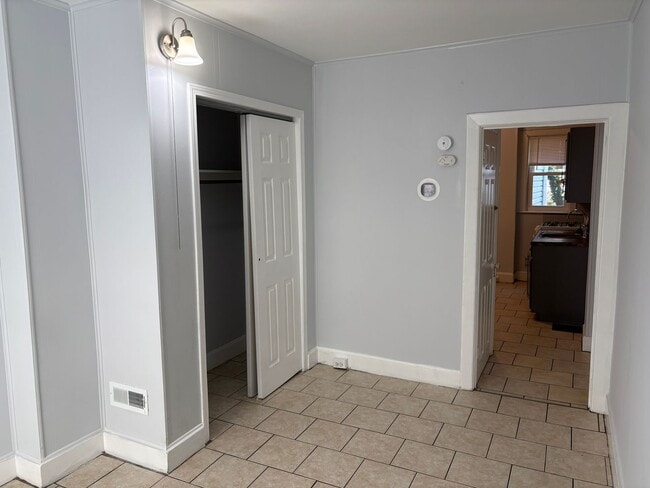 Building Photo - 2 Bed - West Chester Borough