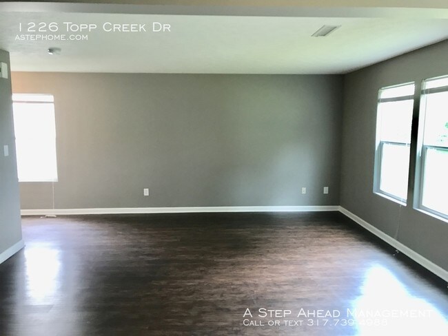 Building Photo - 1226 Topp Creek-4 bed/2.5 Bath on West Side