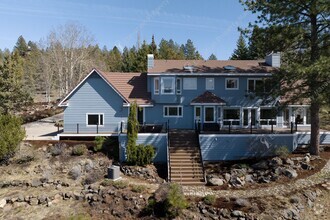 Building Photo - 2915 NW Starview Dr
