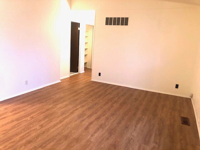 Living Room - 10421 Briarbend Dr