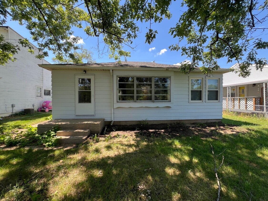 16124 G.I. Joe Ave, Chillicothe, IL 61523 House Rental in Chillicothe, IL