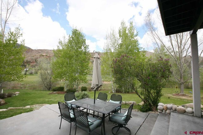 Foto del edificio - 590 Horse Thief Ln