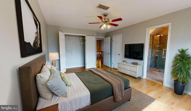 Foto del edificio - 5612 Gresham Ln