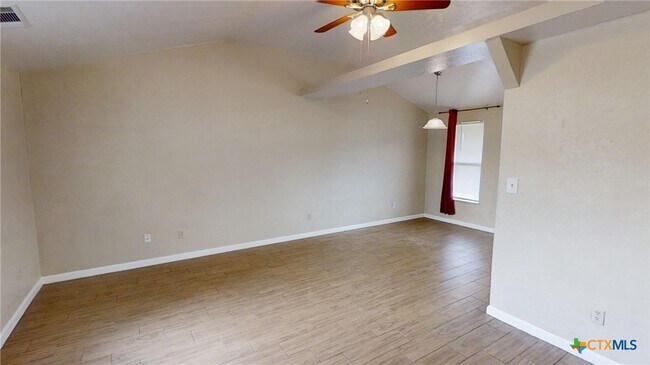 Foto del edificio - 2988 Carroll Dr