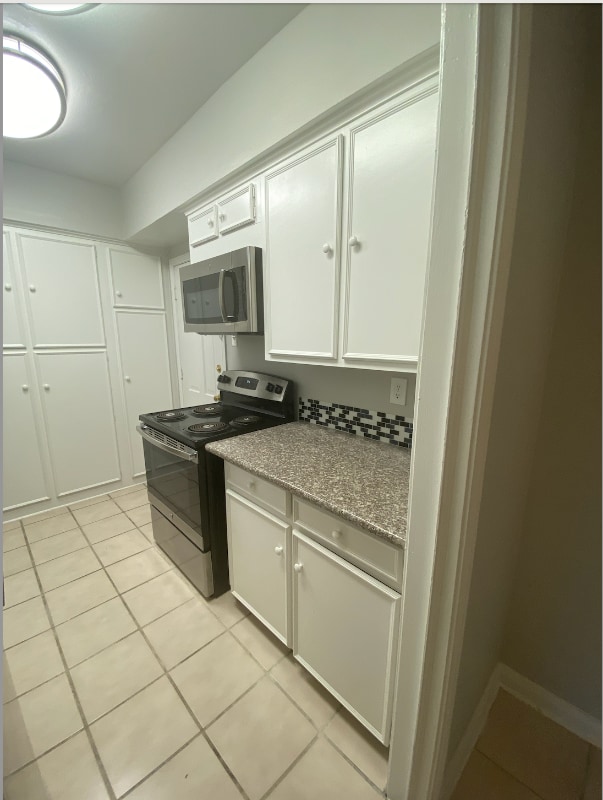 Building Photo - 2666 Marilee Ln